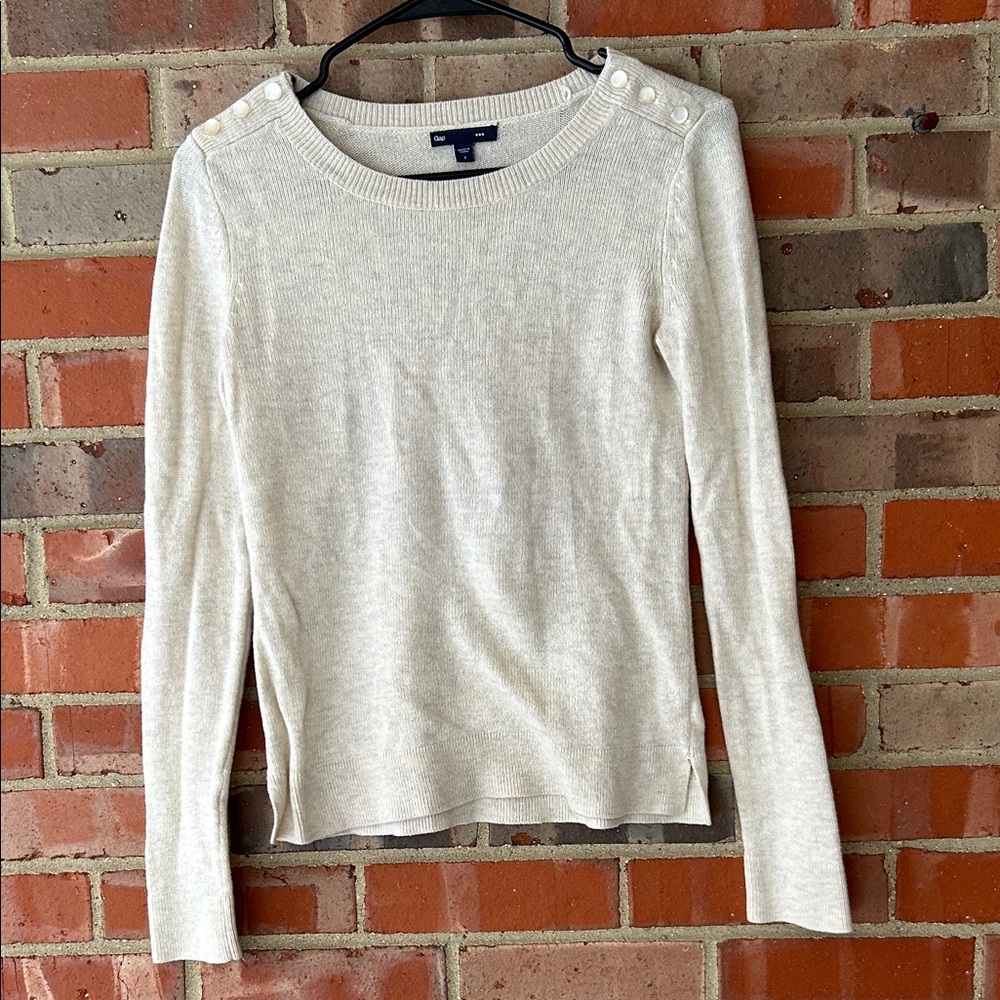 GAP oatmeal Cream Long Sleeve soft knit sweater with Button Detail